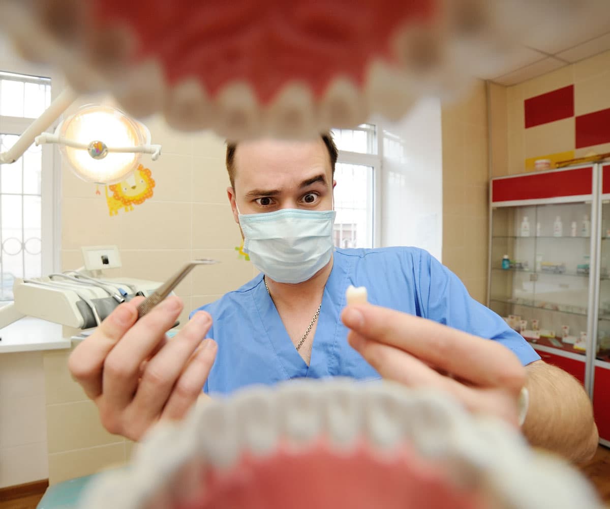 signs-you-may-need-dental-cap-treatment